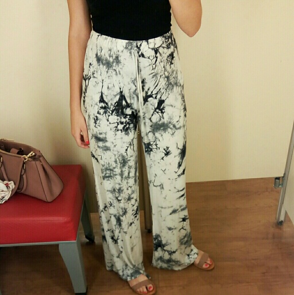 Meet your Posher, Karina - Picture 1 of 1